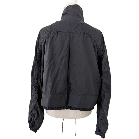 Athleta Canopy Parachute Jacket Short Black Lightweight Windbreaker Size M NWT - Picture 5 of 13